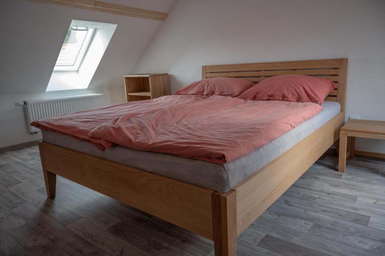 Penzion Mezi Radky Jindřichův Hradec Buitenkant foto