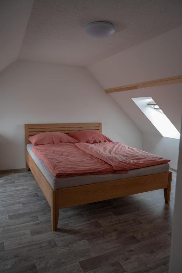 Penzion Mezi Radky Jindřichův Hradec Buitenkant foto